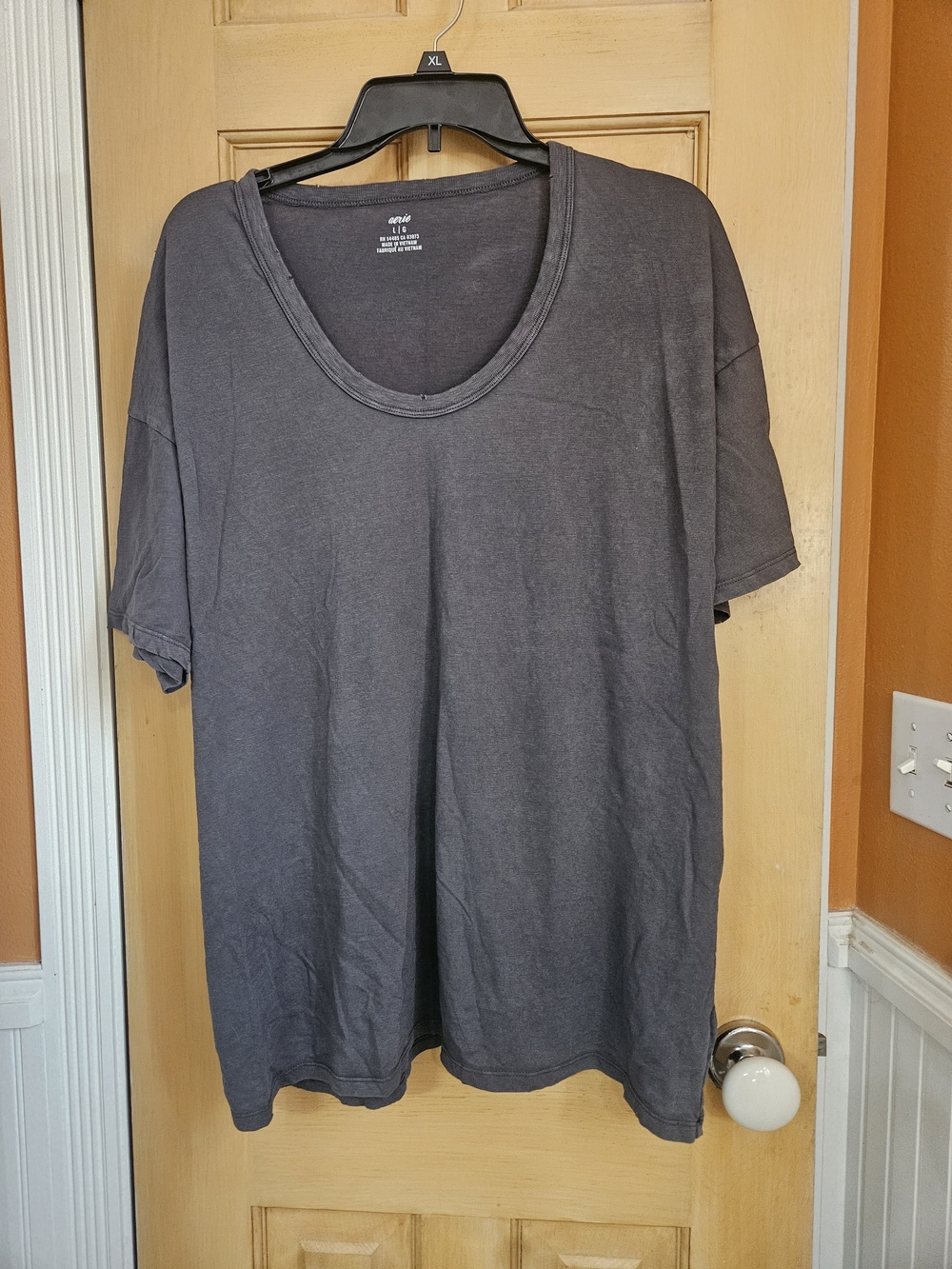 Aerie Women's Slightly Distressed Charcoal Gray Scoop Neck Tee
